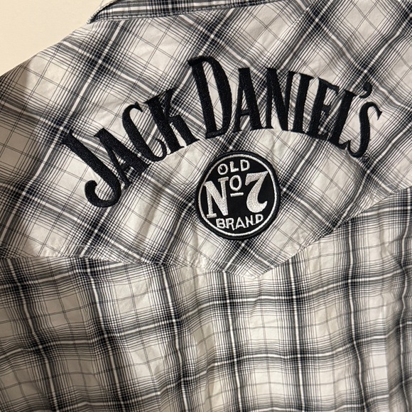 Wrangler Jack Daniel’s Black and White Plaid Shirt - Picture 5 of 5